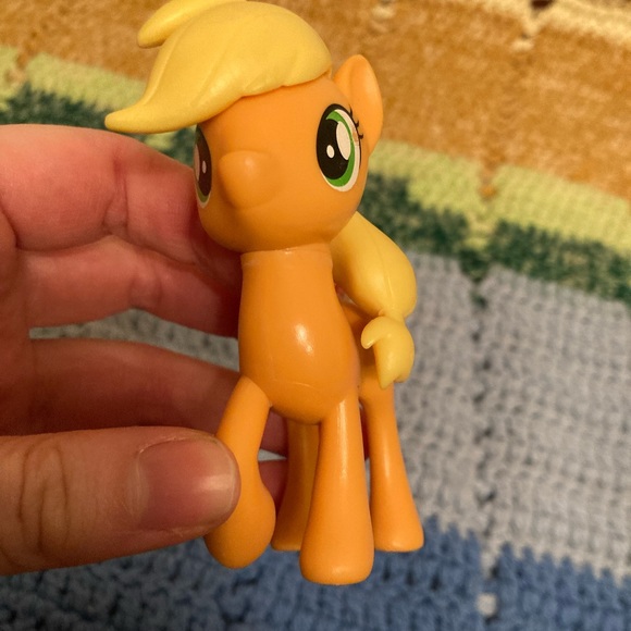Apple Jack -- My Little Pony - Buy 1, Get 2 FREE - Picture 4 of 6